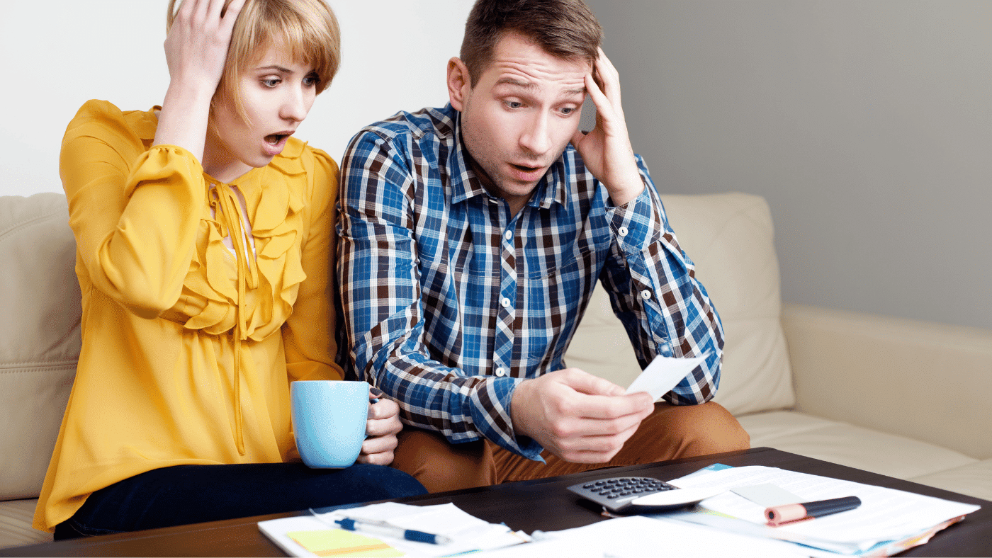 couple shock seeing water bills